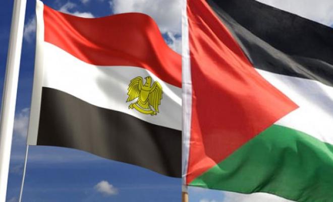 الرئاسة الفلسطينية تدين الهجوم الذي استهدف سفينتين في ميناء دمياط بمصر