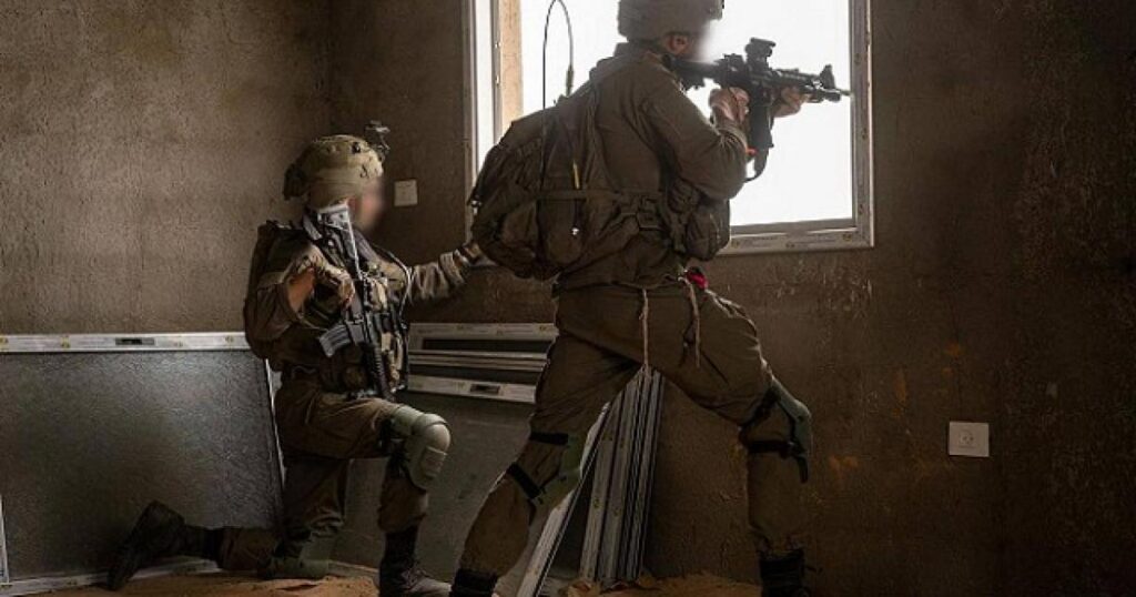 إسرائيل تزعم اغتيال قائدين ميدانيين من القسام في غزة