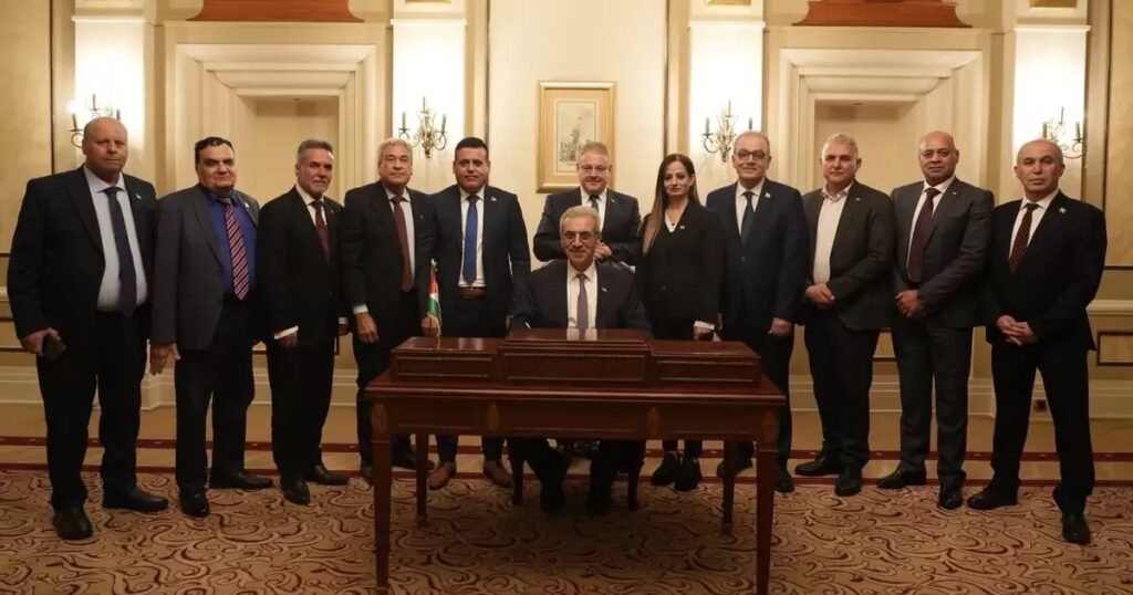 “اللجنة الوطنية لإدارة غزة” ترحب بخارطة الطريق وتؤكد جاهزيتها لتولي المهام
