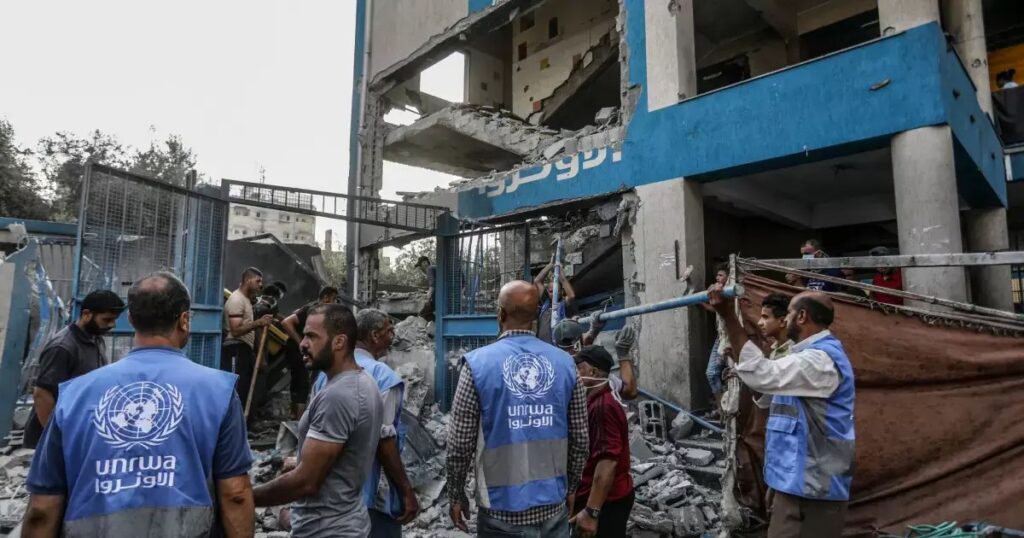 غزة: تحذير من كارثة صحية جراء التغييب القسري لدور “الأونروا”