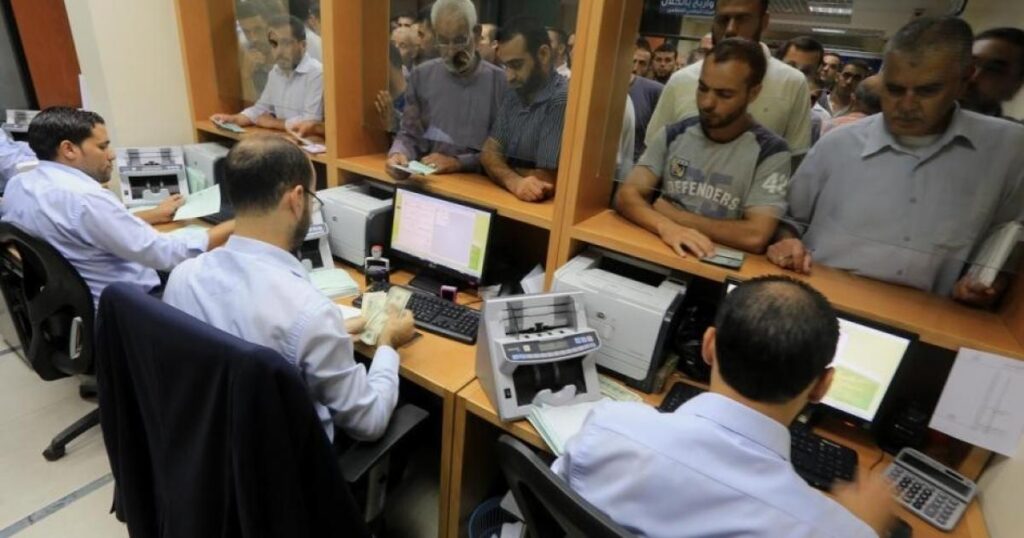 صحيفة : حماس تحصلت على منحة بشأن موظفيها من الإمارات